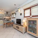 Apartments Babin - Holly