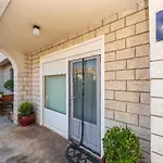 Apartments Babin - Holly